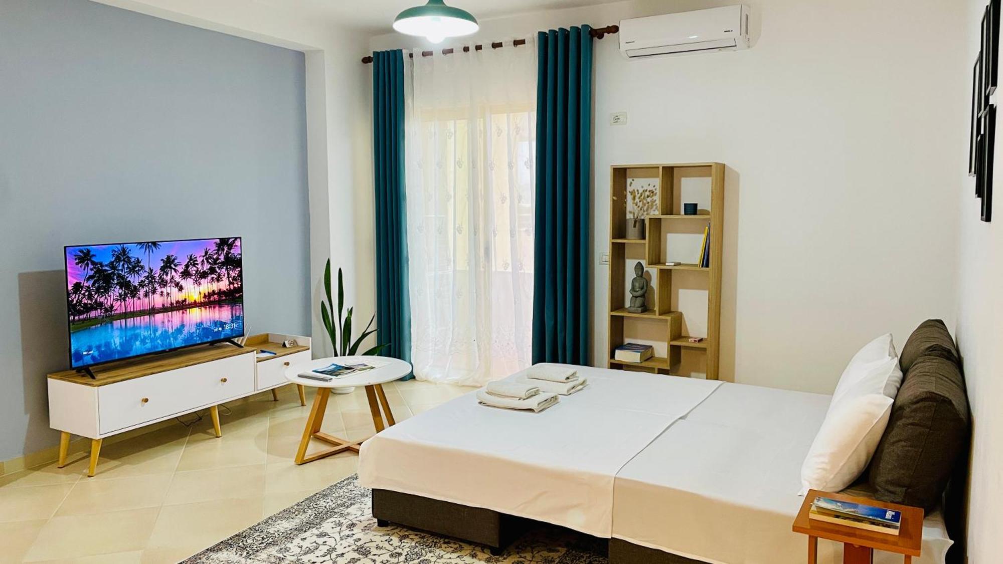 Divjaka Apartments 3 - City Center ภายนอก รูปภาพ