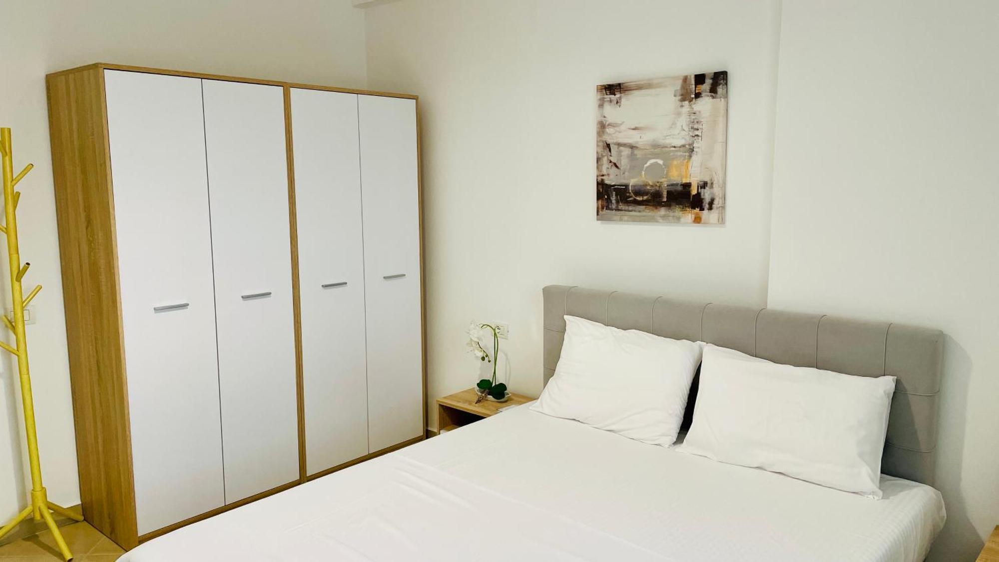 Divjaka Apartments 3 - City Center ภายนอก รูปภาพ