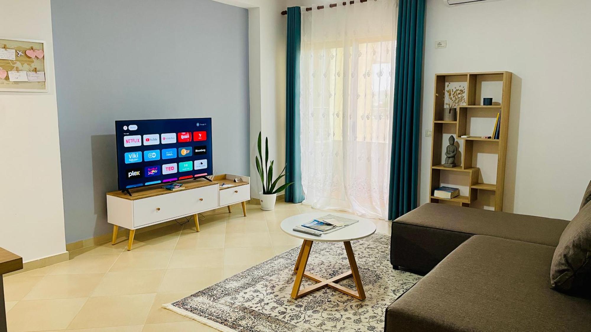 Divjaka Apartments 3 - City Center ภายนอก รูปภาพ